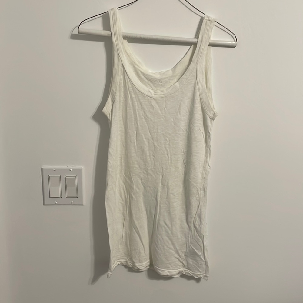 T. La white tank